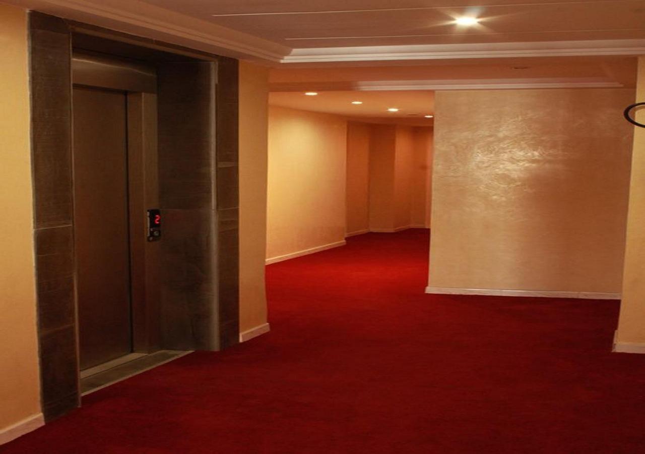 Le Parisien Tunis Hotell Eksteriør bilde